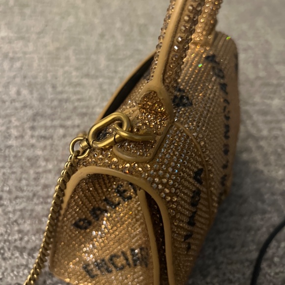 Purse - Picture 11 of 12